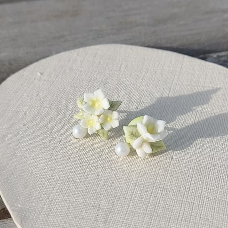 【花語系列】蕎麥花珍珠耳環 • Blossom //925純銀
