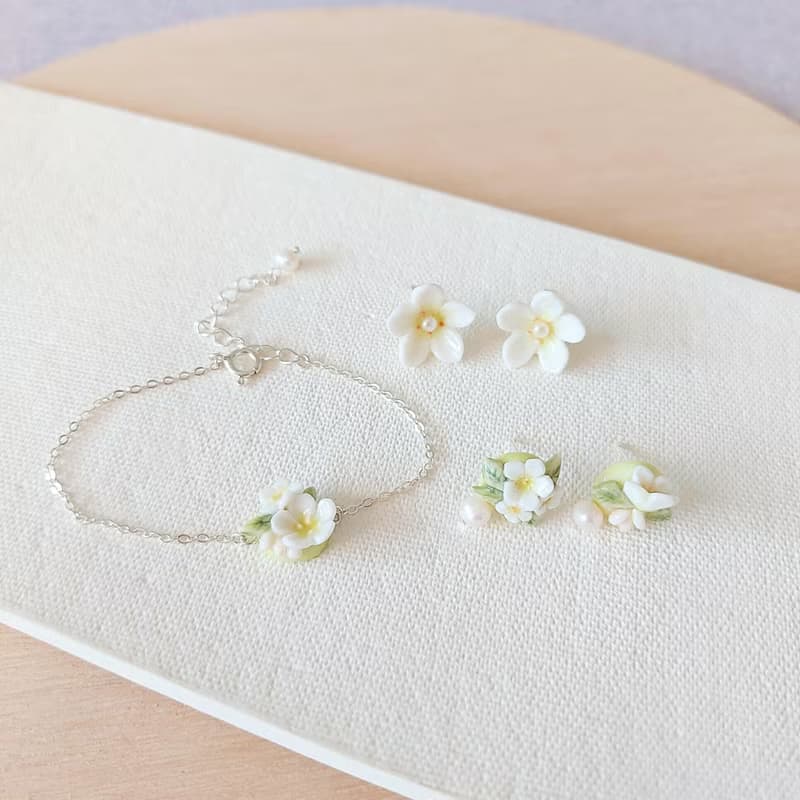 【花語系列】蕎麥花珍珠耳環 • Blossom //925純銀