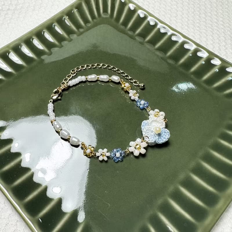 【 原創手作】微鉤小花手鍊 藍色氣泡水 鉤針 微鉤 畢業禮物 禮物