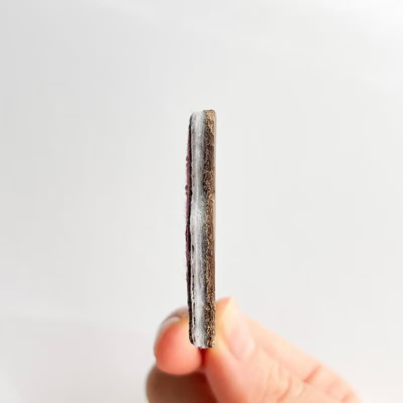 チョコミント好きに贈る1人掛けソファのブローチ