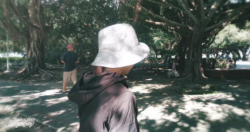 灰色蘑菇 黃色大圓點雙面漁夫帽 遮陽帽