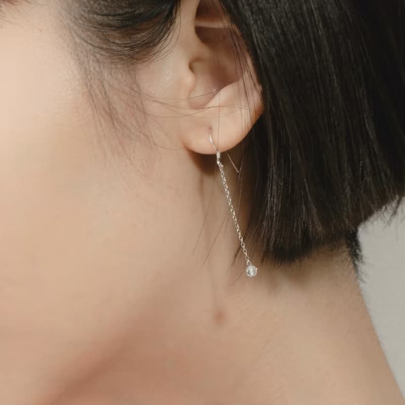 Unwinding 清風垂墜水晶耳飾 抗氧化
