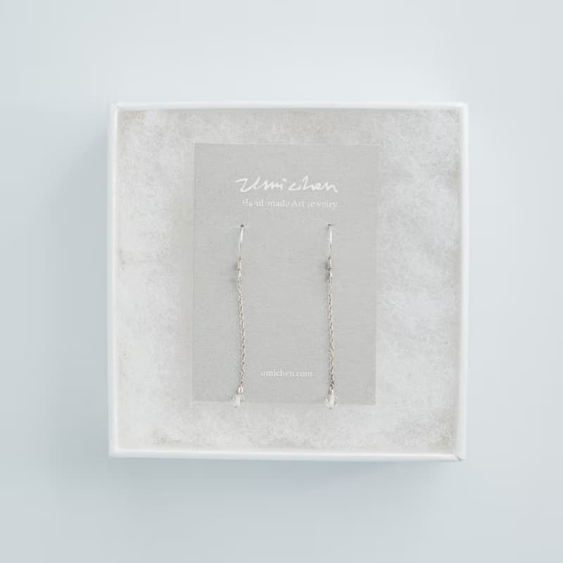 Unwinding 清風垂墜水晶耳飾 抗氧化