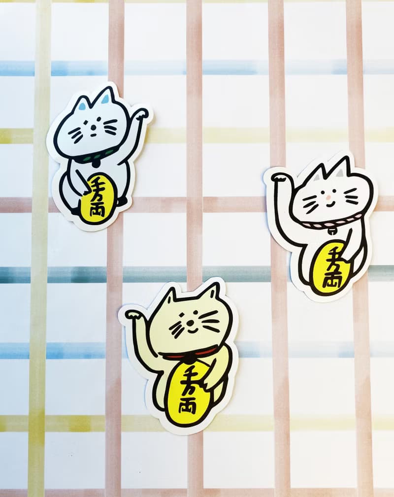 iii招財貓 插畫 切型貼紙 防水貼紙 三色一組 獨家可愛登場