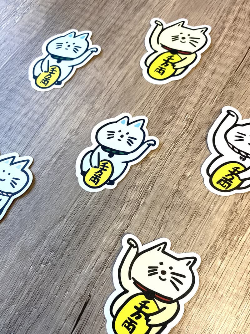 iii招財貓 插畫 切型貼紙 防水貼紙 三色一組 獨家可愛登場