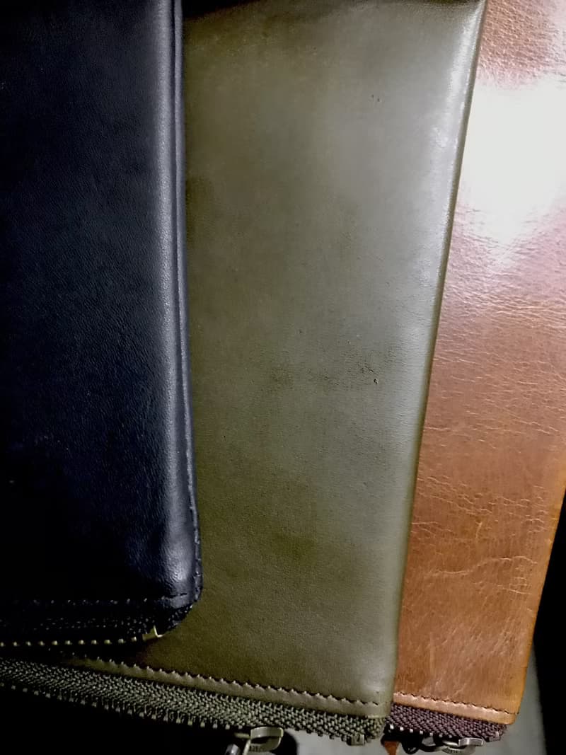 Sienna真皮極簡L型拉鍊長夾