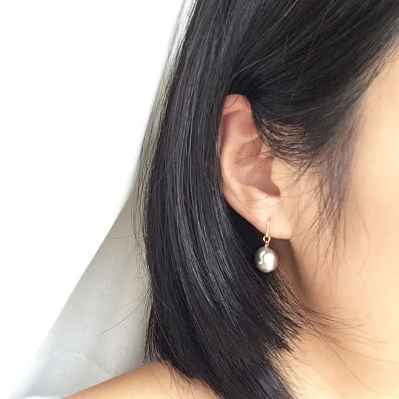 K14gf Baroque Gray Pearl Earrings