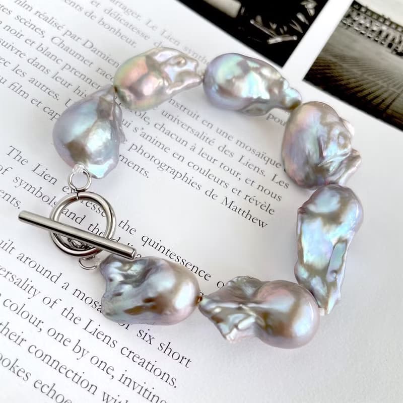 オイスターバロックパールのブレスレット シルバー　中粒　１点のみ