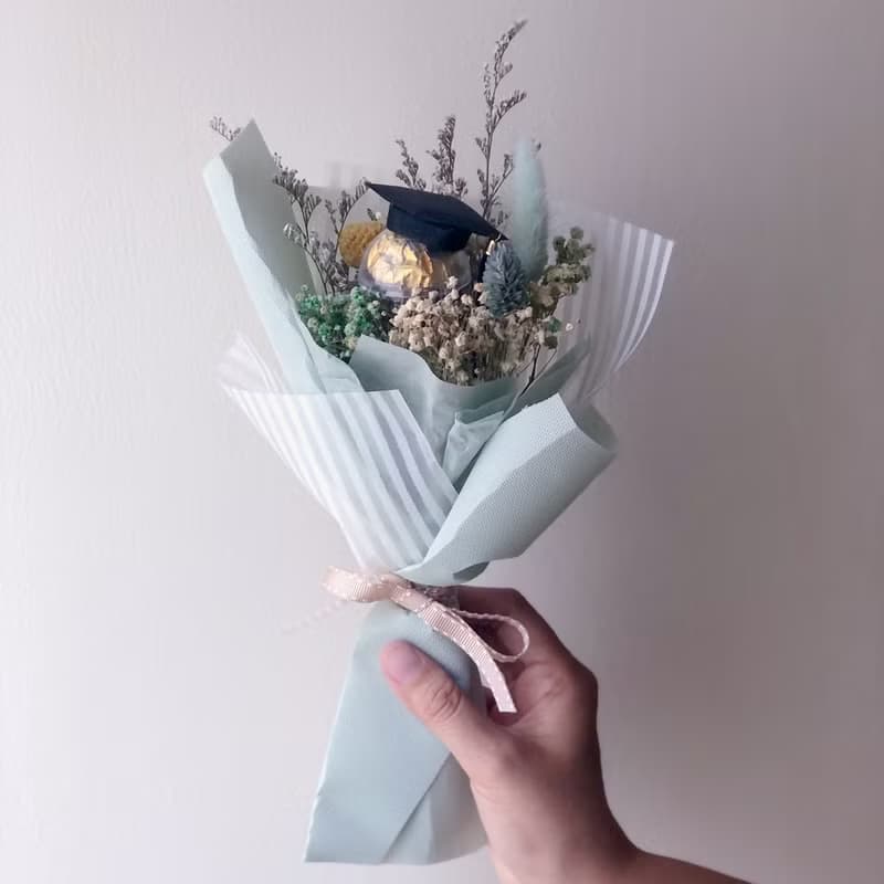 畢業金莎巧克力花束 畢業花束 乾燥花束 金莎花束 快速出貨