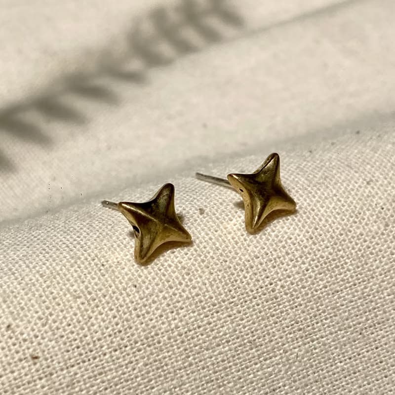 老林雜貨 | 黃銅星芒小耳環 (針式 / 夾式)