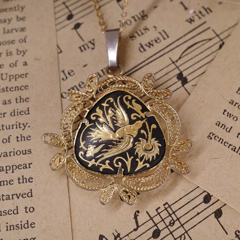 西班牙鑲嵌 大馬士革金屬鑲嵌 雙鳥花草 掐絲邊 項鍊 復古項鍊