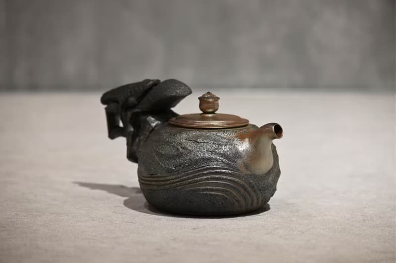 | 275cc | 柴燒造型正把壺 柴燒壺 茶壺 手作壺【臻麟陶藝】