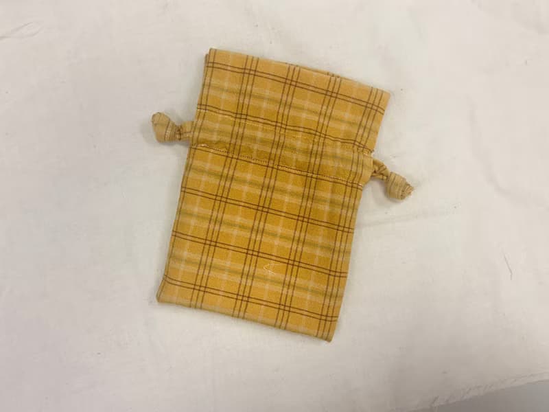 雙面小巧束口袋-小麵包搭配黃色格子先染布