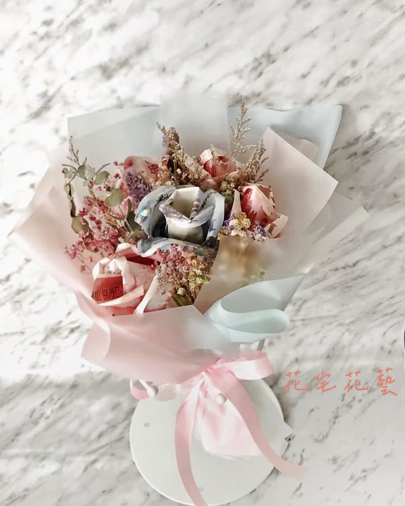【含真鈔票】鈔票花束  玫瑰鈔票花束  康乃馨鈔票花束 單朵鈔票