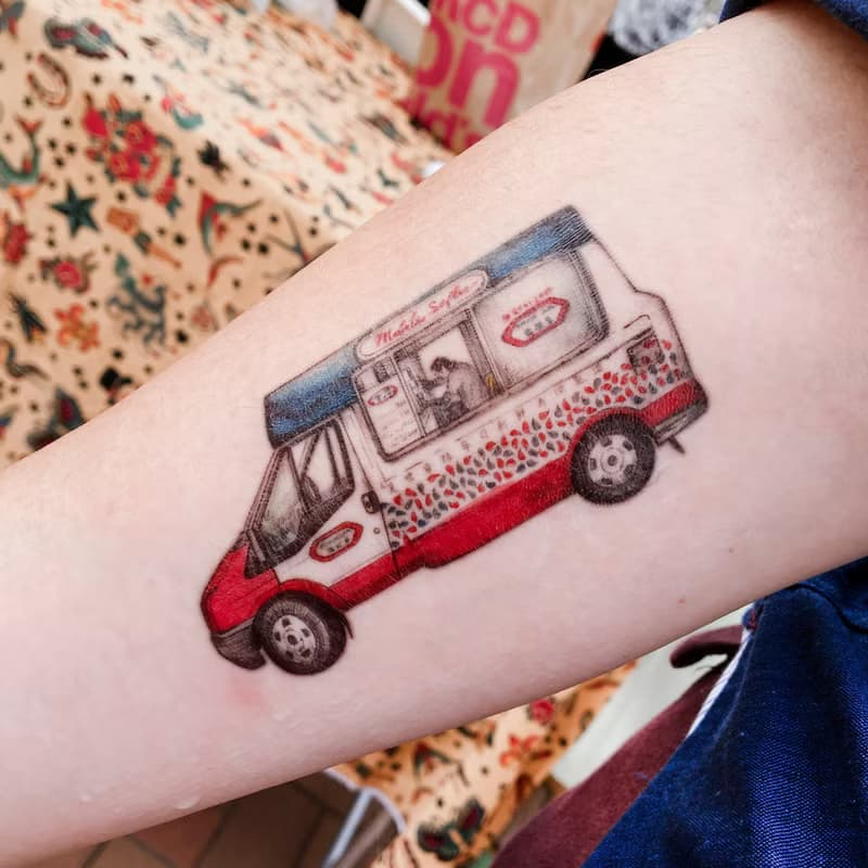 懷舊香港零食玩具眼鏡朱古力介子糖富豪雪糕車西瓜波刺青紋身貼紙