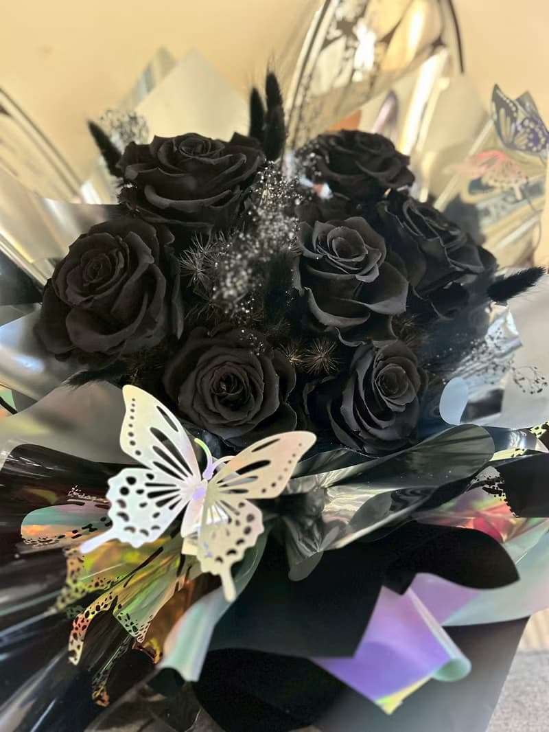 【關於花藝 │蝴蝶永生花束】 蝴蝶花束 情人節 永生花束 面交