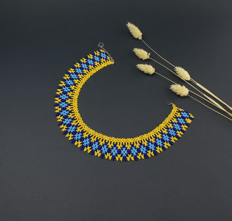 Blue and yellow beaded necklace for woman
