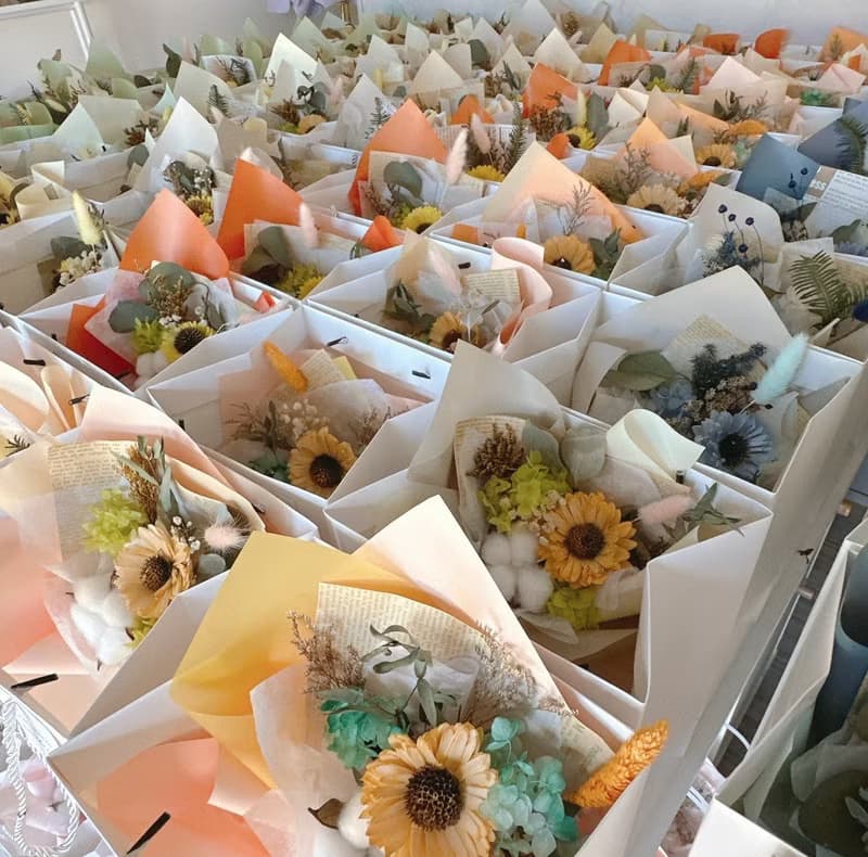 逗留  向日葵花束 索拉花 交換禮物 生日禮物 畢業禮物