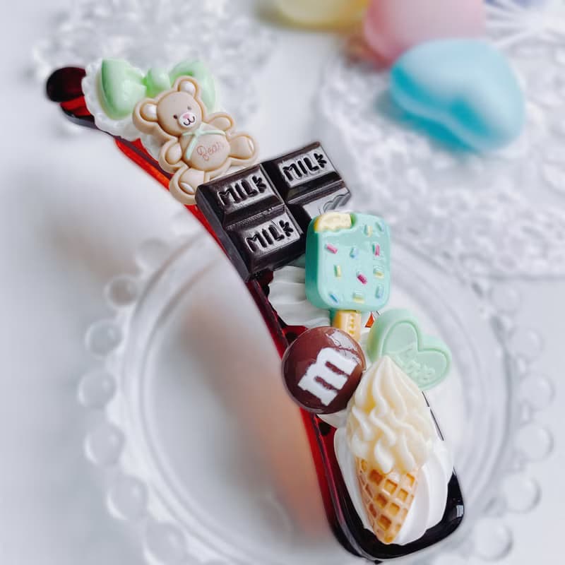 お菓子のバナナクリップ  スイーツデコ  フェイクスイーツ