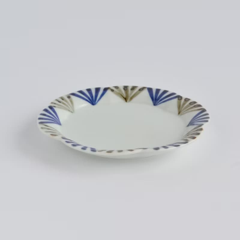 三角十草輪花皿　S