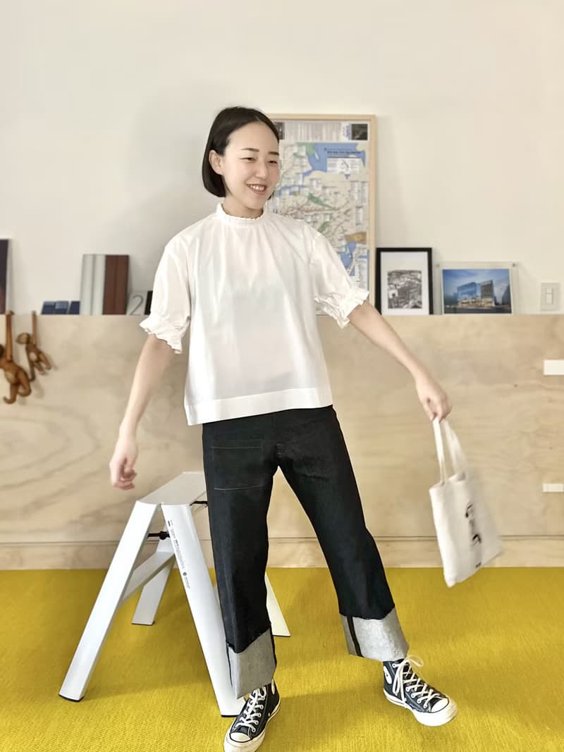 百折小立領澎袖上衣
