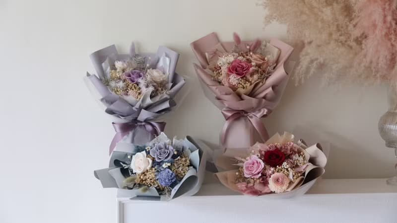 【畢業花束】畢業禮物 永生玫瑰 玫瑰花束 永生花束 玻璃球