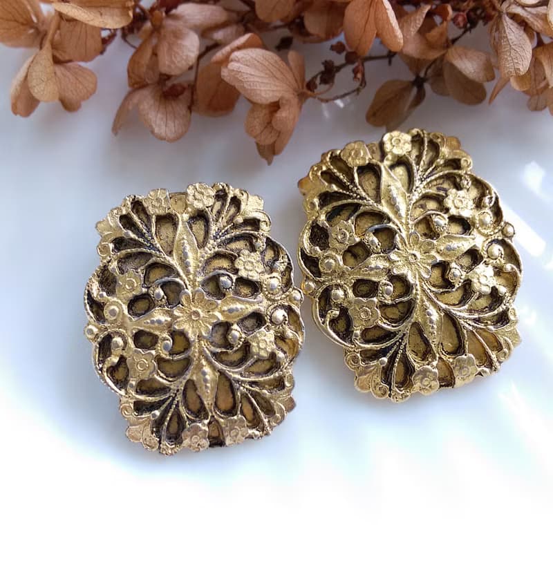 Vintage Jewelry 西洋古董飾品繁複 雕紋蕾絲新藝術風格 夾式耳環