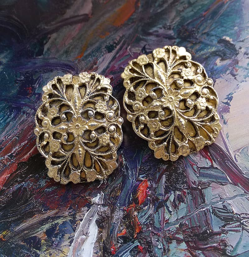 Vintage Jewelry 西洋古董飾品繁複 雕紋蕾絲新藝術風格 夾式耳環