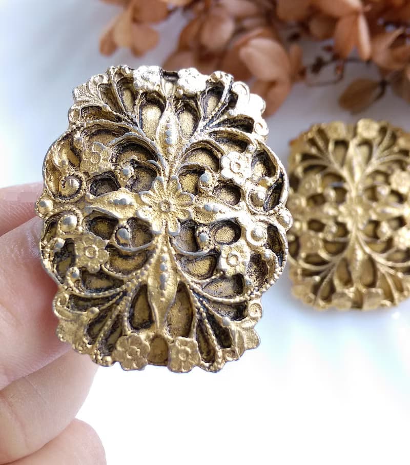 Vintage Jewelry 西洋古董飾品繁複 雕紋蕾絲新藝術風格 夾式耳環