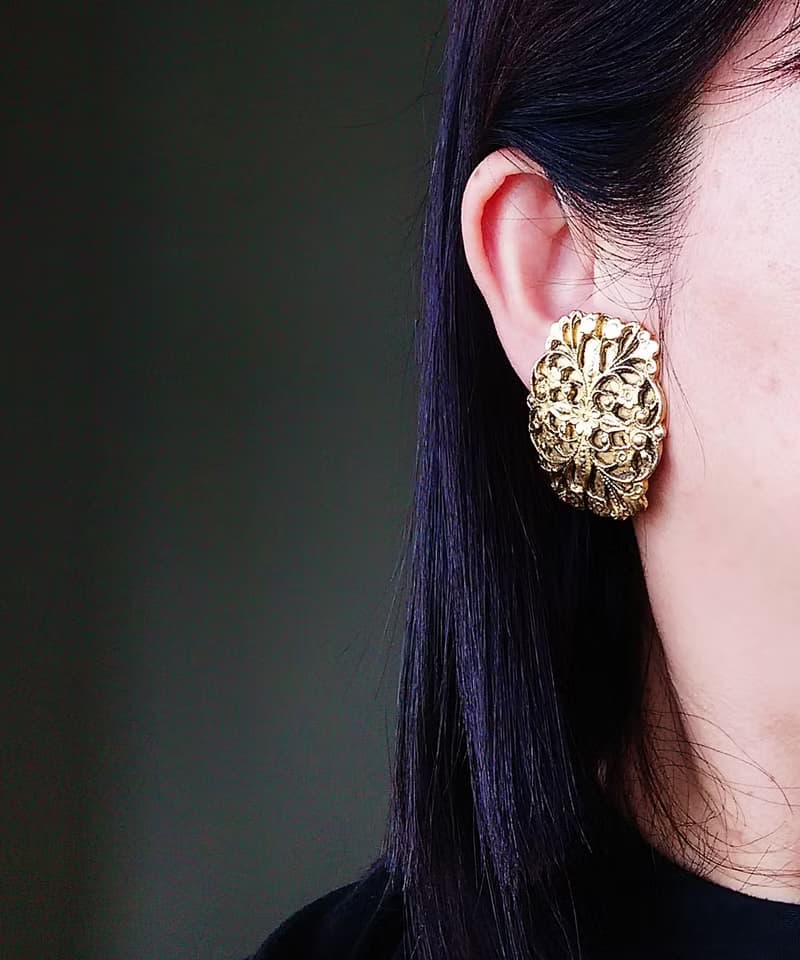Vintage Jewelry 西洋古董飾品繁複 雕紋蕾絲新藝術風格 夾式耳環