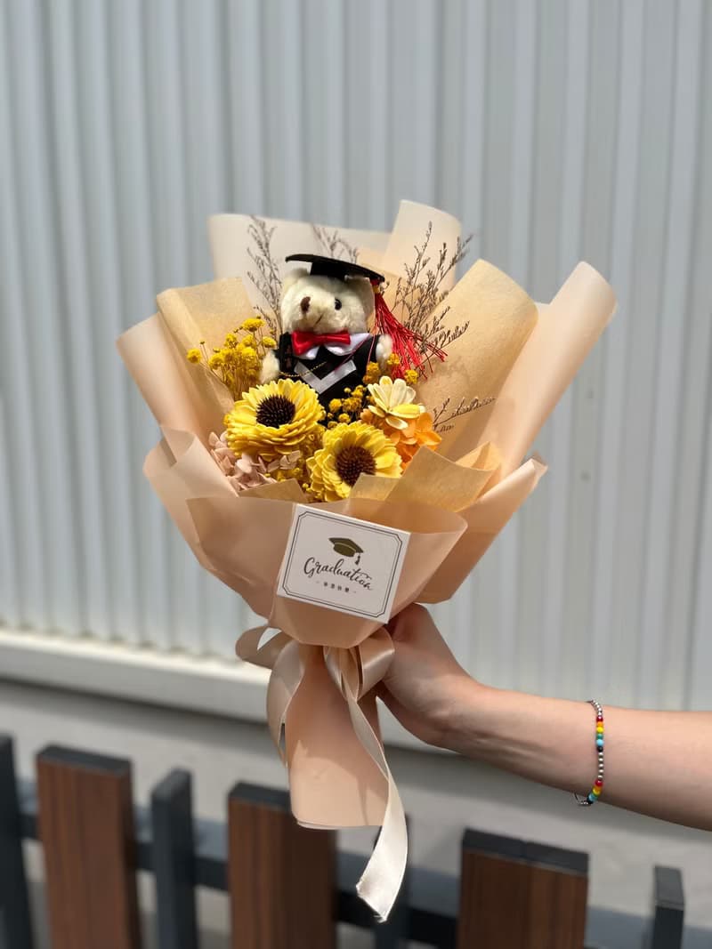 畢業熊向日葵花束 畢業花束 謝師花束