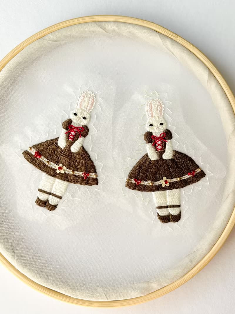 チョコレートの精のブローチ