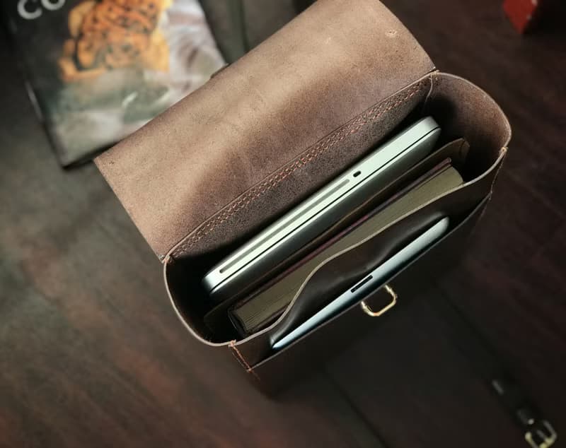 Zemoneni 全手作 朱古力後背包 電腦包 工作背包 棕色 香港設計