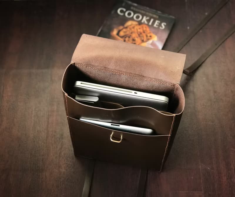 Zemoneni 全手作 朱古力後背包 電腦包 工作背包 棕色 香港設計