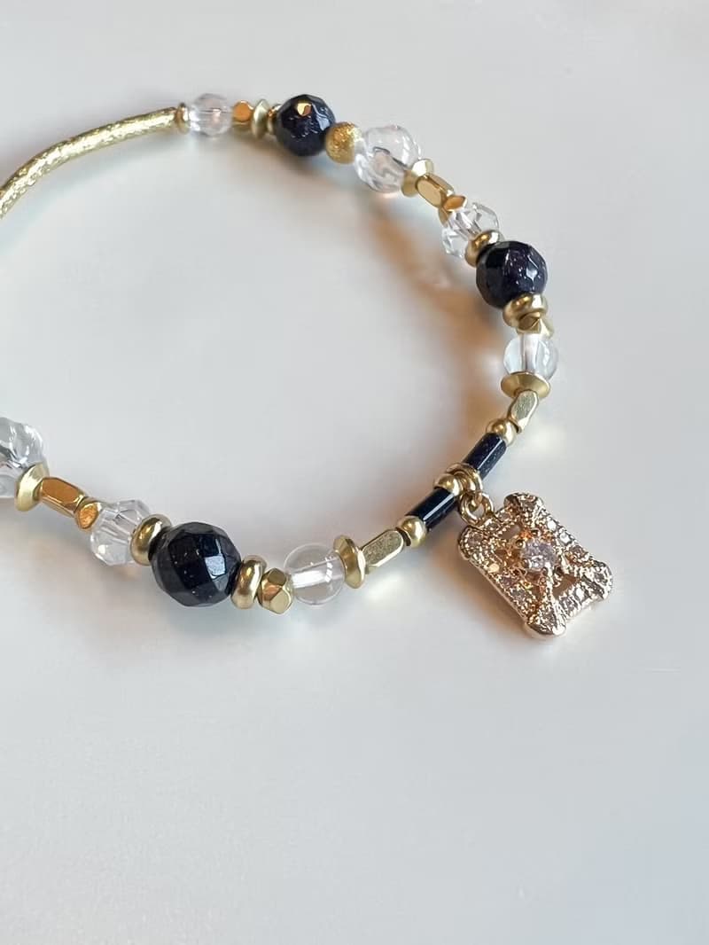 【哥德式的華麗與富貴】藍砂石 白水晶 水晶手鍊