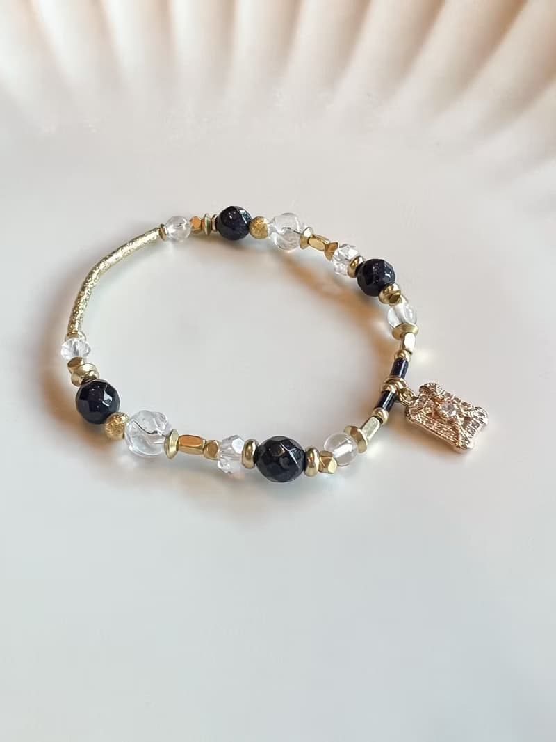 【哥德式的華麗與富貴】藍砂石 白水晶 水晶手鍊