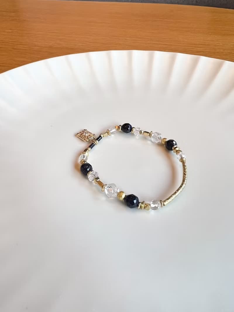 【哥德式的華麗與富貴】藍砂石 白水晶 水晶手鍊