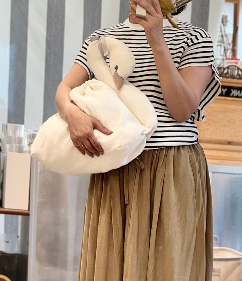 大きいスワン クッションカバー 　白鳥巾着　30日程で発送