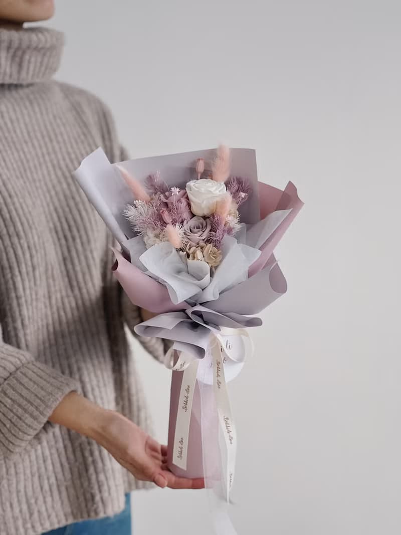 【永生玫瑰花花束】• 情人節/永生玫瑰花/永生玫瑰花花束/玫瑰花