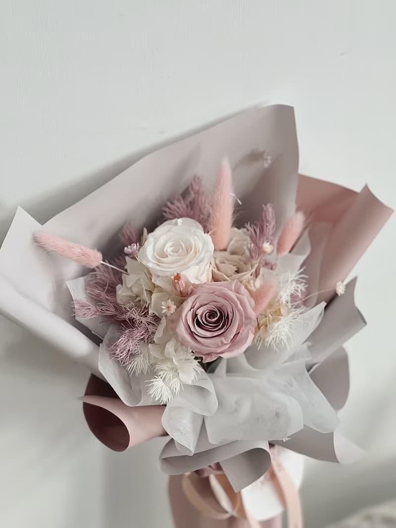 【永生玫瑰花花束】• 情人節/永生玫瑰花/永生玫瑰花花束/玫瑰花
