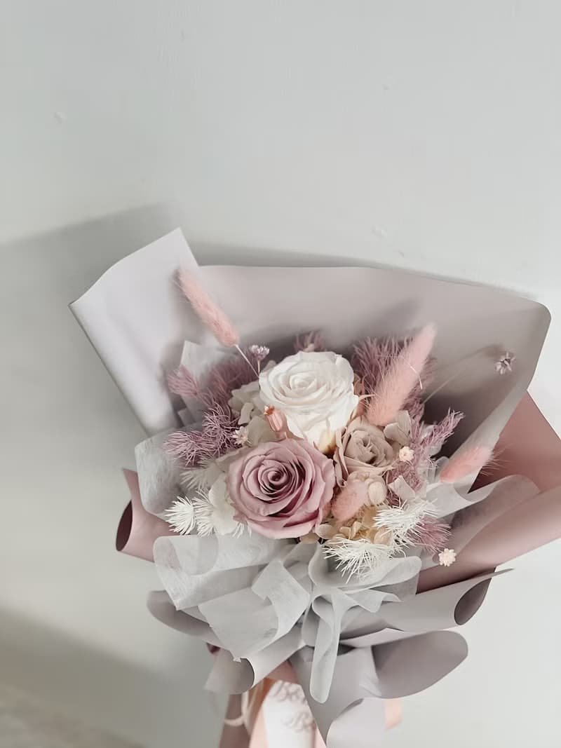 【永生玫瑰花花束】• 情人節/永生玫瑰花/永生玫瑰花花束/玫瑰花