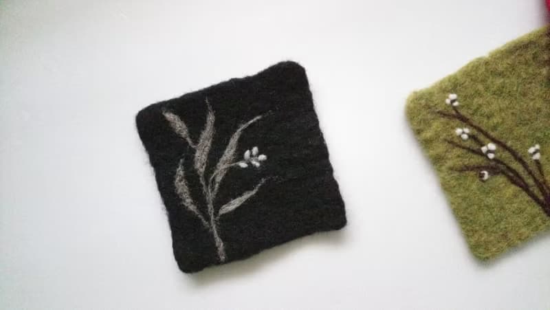 羊毛氈花草系彩色杯墊