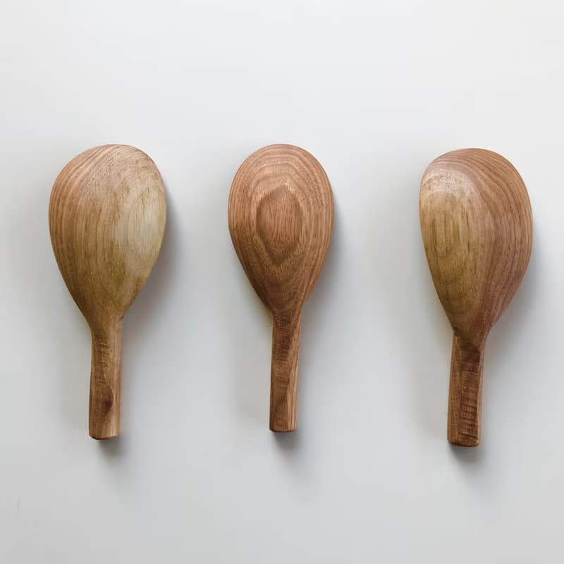 クルミの鋸目のサーバースプーン　レンゲタイプ