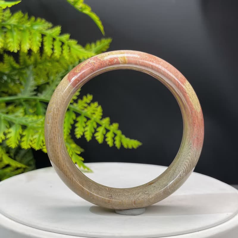 精品 珊瑚玉手鐲 57MM 冰潤多彩骨骼鳳尾紋 菊花玉手環 簡約優雅