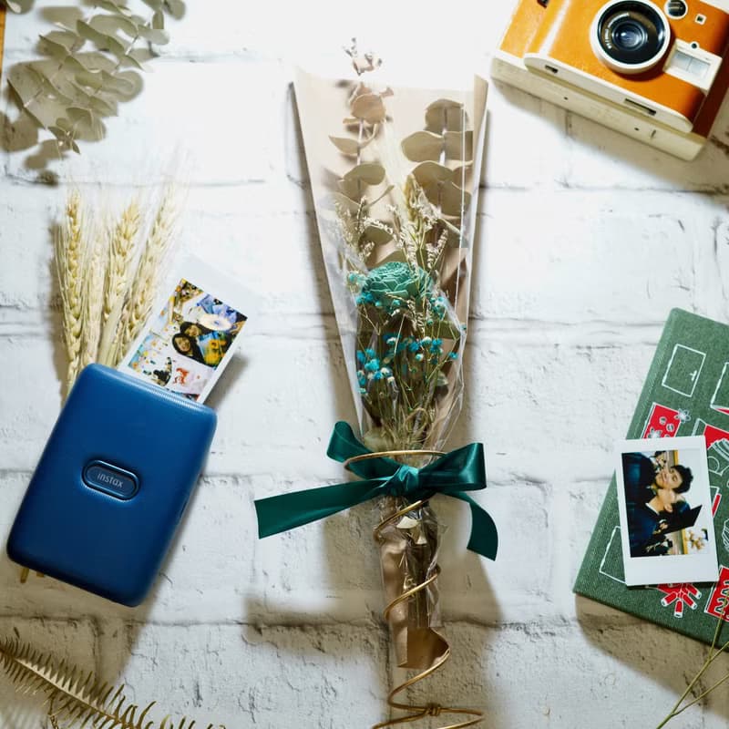 隔離不了的祝福 - 花束與拍立得 禮物