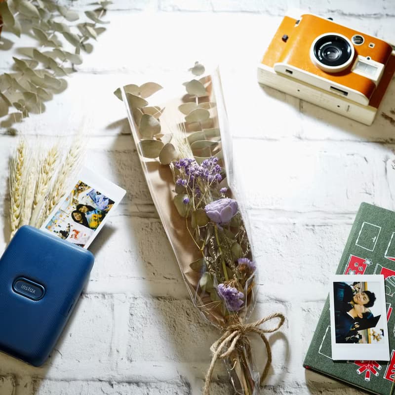 隔離不了的祝福 - 花束與拍立得 禮物