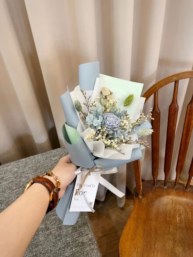 乾燥花束【寂靜藍綠小花束】 生日禮物 玫瑰花束 生日花束 畢業花
