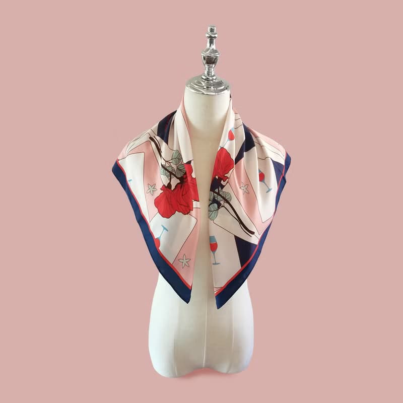 ::真絲絲巾100%silk:: — 紙牌花卉印花方巾質感禮物