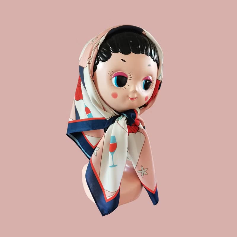 ::真絲絲巾100%silk:: — 紙牌花卉印花方巾質感禮物