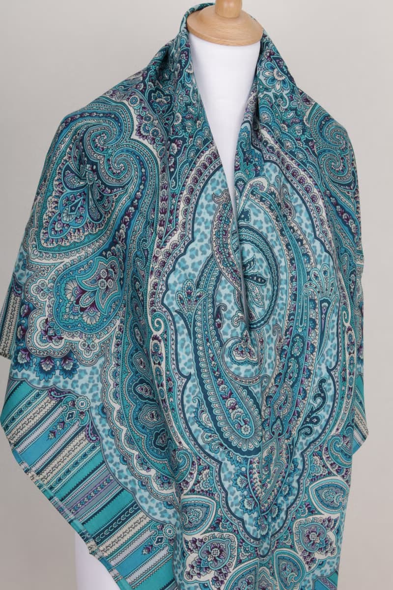 Original Pavlovo Posad Russian Shawl 100% Wool Woolen Scarf 125x125 cm 2040-3 N